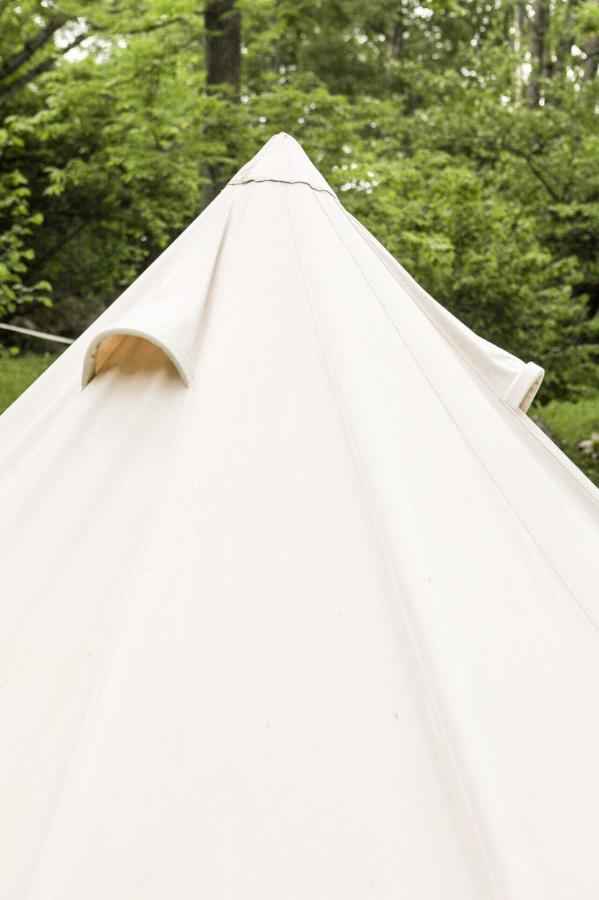 Отель Tente Style Tepee Confort Латур-де-Кароль Экстерьер фото
